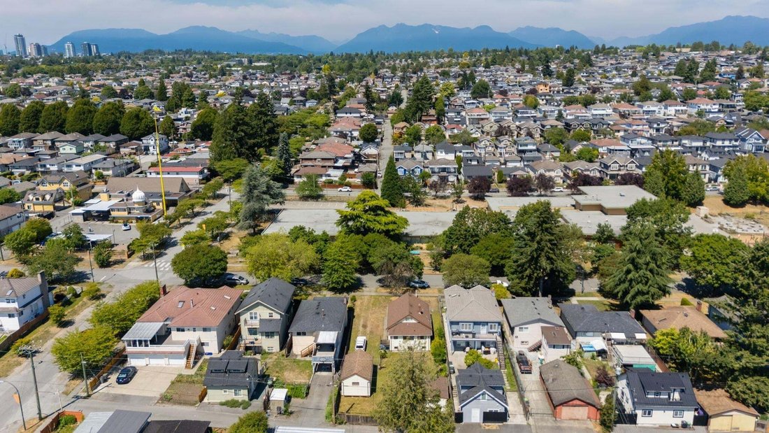 House in Vancouver, British Columbia, Canada 2 - 18643725