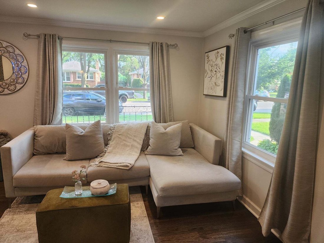 House in Skokie, Illinois, United States 5 - 18646716