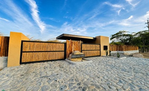 Condo in El Gigante, Tumbes, Peru 1