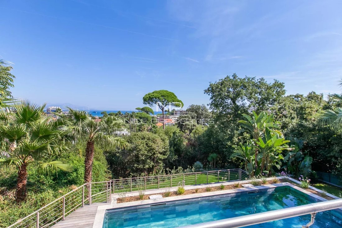 Villa in Ponteil, Antibes, France 3 - 18647589