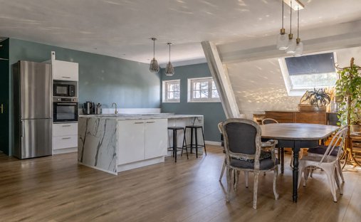House in Nord, Artigues-pres-Bordeaux, France 1
