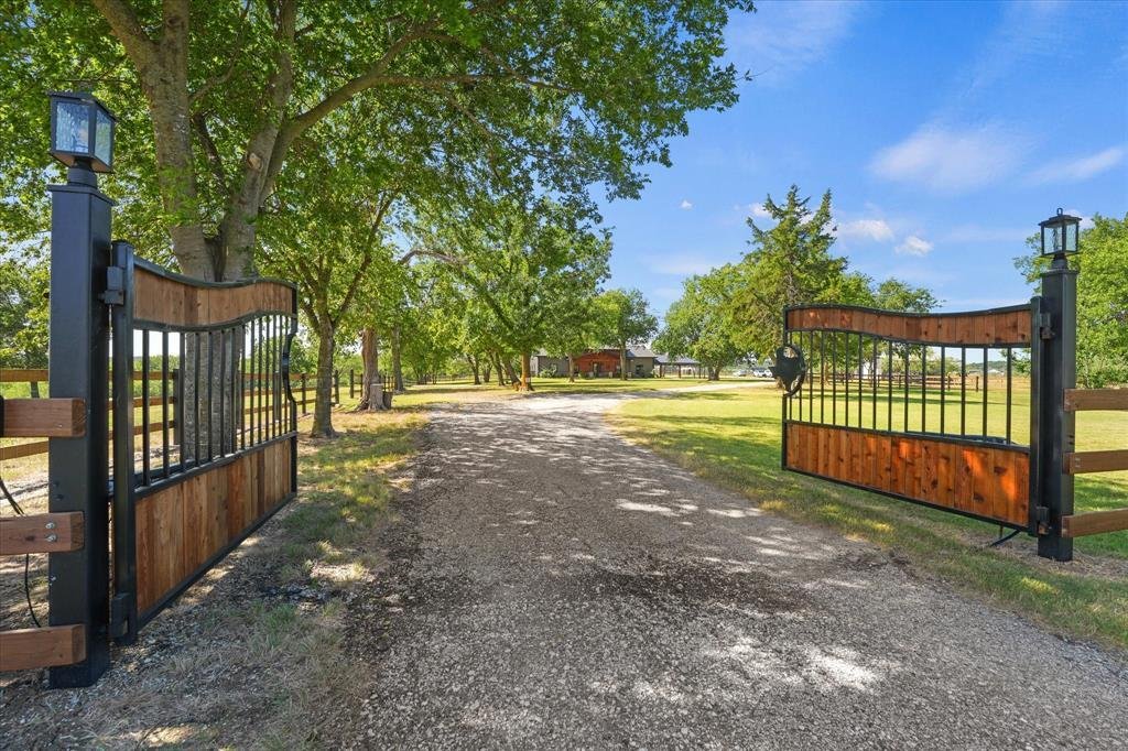 Farm Ranch in Maypearl, Texas, United States 3 - 18647175