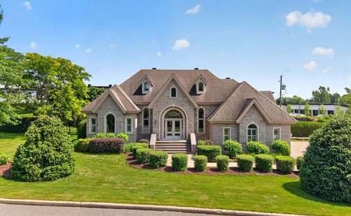 House in Notre-Dame-des-Prairies, Quebec, Canada 1