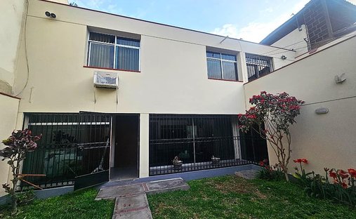 House in San Juan de Miraflores, Metropolitan Municipality of Lima, Peru 1