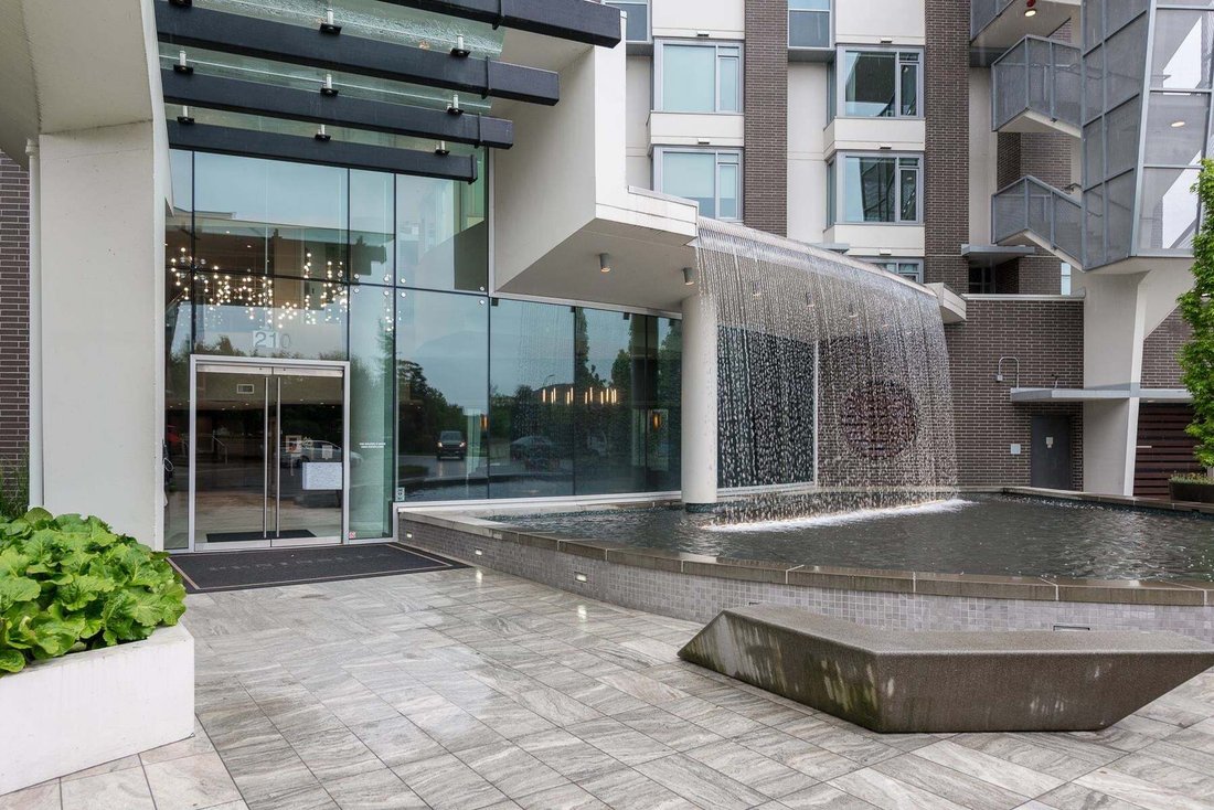 Condo in New Westminster, British Columbia, Canada 2 - 18643842