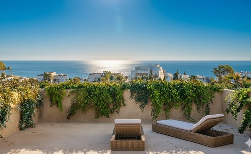 Villa in Praia da Luz, Algarve, Portugal 1