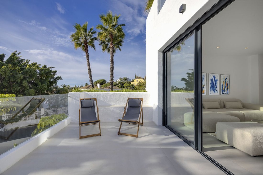 Penthouse in Estepona, Andalusia, Spain 2 - 18647509