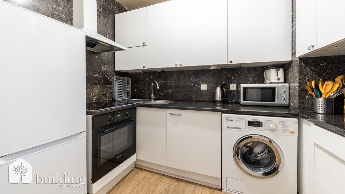 Apartment in La Fourche-Guy Môquet, Paris 17e Arrondissement, Paris 5 - 18646215