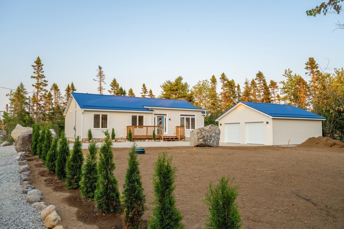 Condo in East River Point, Nova Scotia, Canada 1 - 18643778