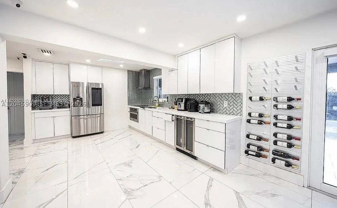 House in Hialeah, Florida, United States 5 - 18641843