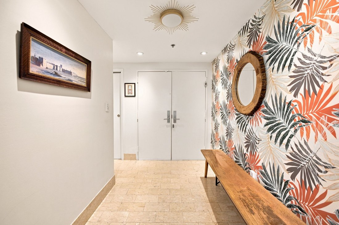 Condo in Bal Harbour, Florida, United States 5 - 18648612