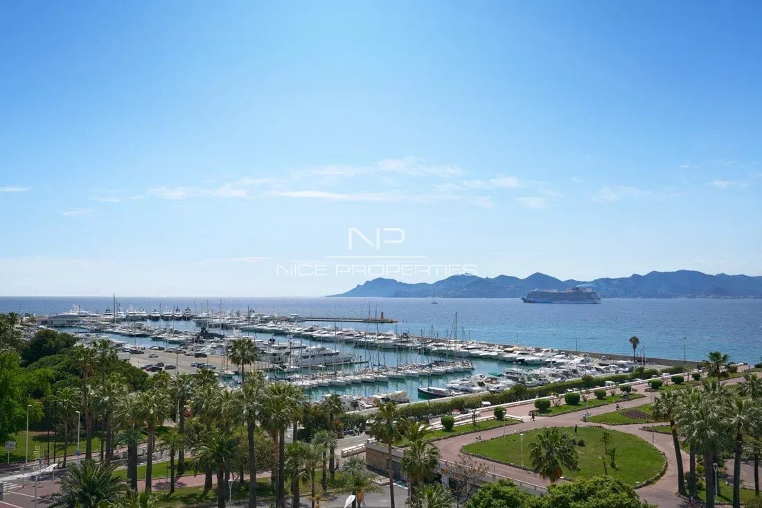 Apartment in Cannes, Provence-Alpes-Côte d'Azur, France 1 - 18647643