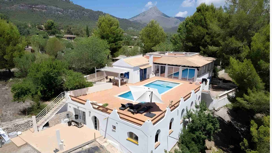 Villa in es Capdella, Calvia, Balearic Islands 1 - 18645768
