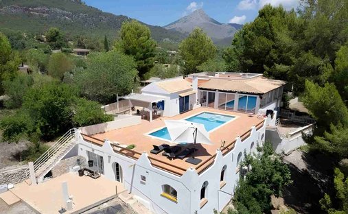 Villa in es Capdella, Calvia, Balearic Islands 1