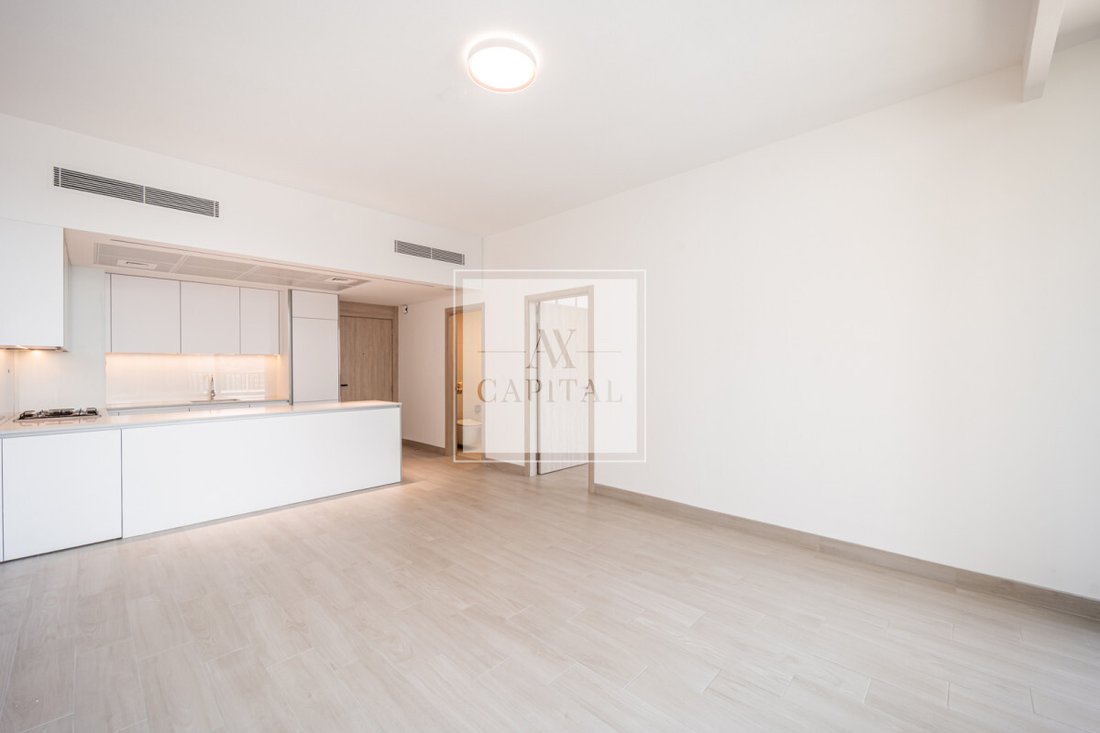Apartment in JVC / Jumeirah Village Circle, Dubai, United Arab Emirates 1 - 18648171