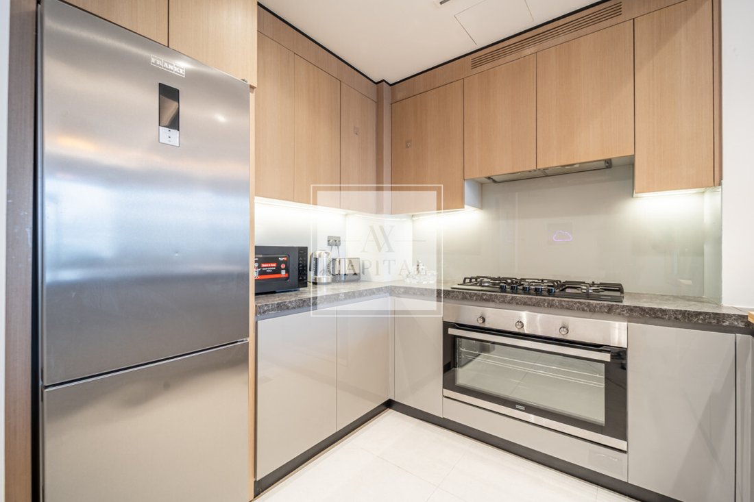Apartment in Palm Jumeirah, Dubai, United Arab Emirates 1 - 18648218