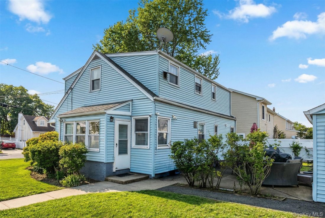 House in Lawrence, New York, United States 4 - 18645986