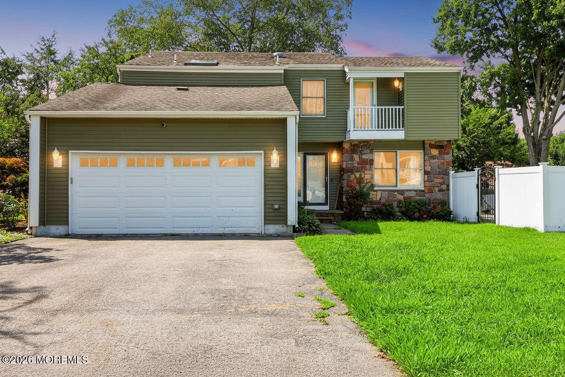 House in Toms River, New Jersey, United States 1 - 18646862