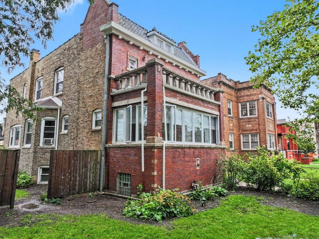 House in Chicago, Illinois, United States 2 - 18646674