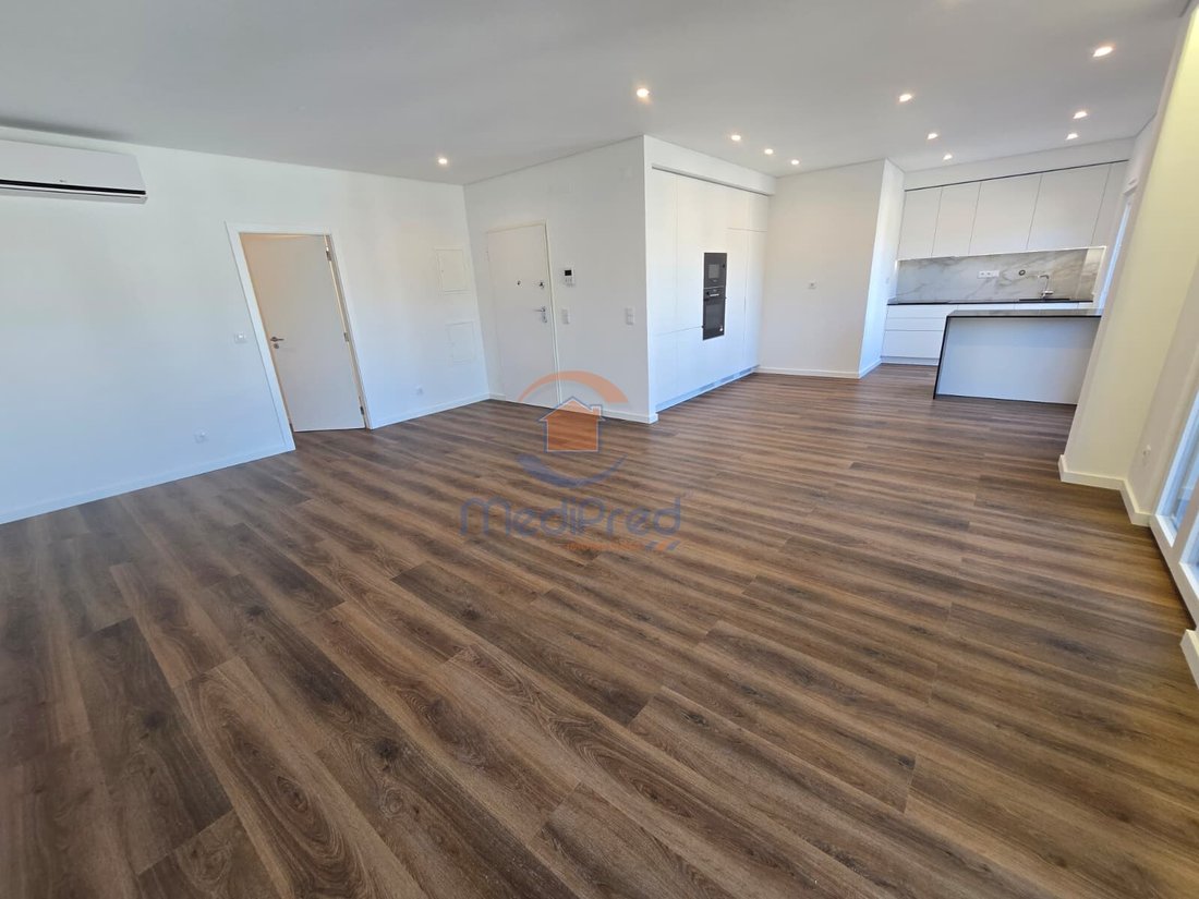 Apartment in Ramada e Canecas, Lisbon, Portugal 1 - 18616114
