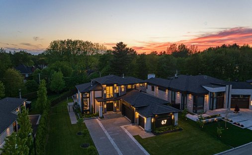 House in Rosemère, Quebec, Canada 1