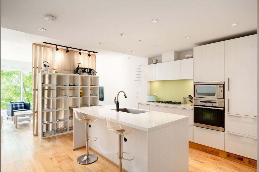 Condo in Vancouver, British Columbia, Canada 3 - 18644050