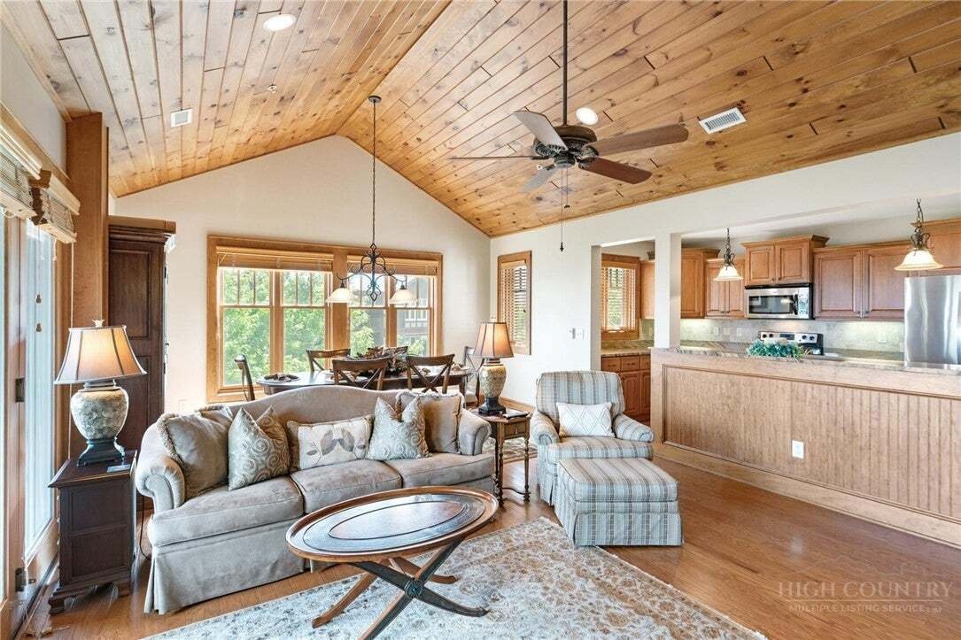 Condo in Banner Elk, North Carolina, United States 4 - 18641832