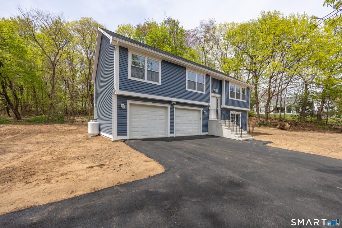 House in Bristol, Connecticut, United States 2 - 18647469