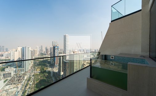Apartment in JVC / Jumeirah Village Circle, Dubai, United Arab Emirates 1