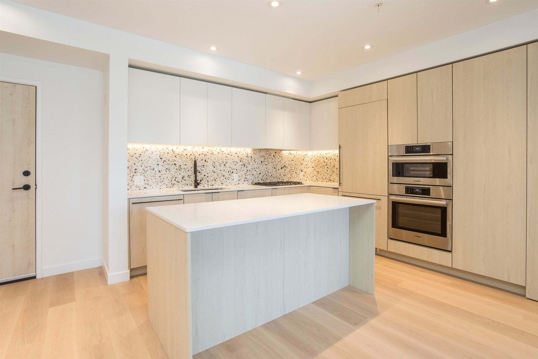 Condo in Vancouver, British Columbia, Canada 5 - 18643787
