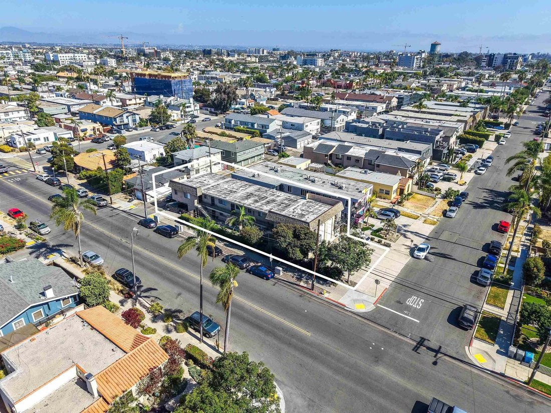 San Diego, California, United States 4 - 18646562