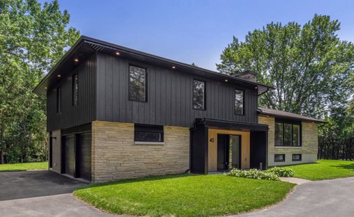 House in Rosemère, Quebec, Canada 1