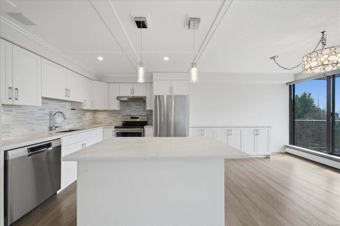 Condo in West Vancouver, British Columbia, Canada 5 - 18643377