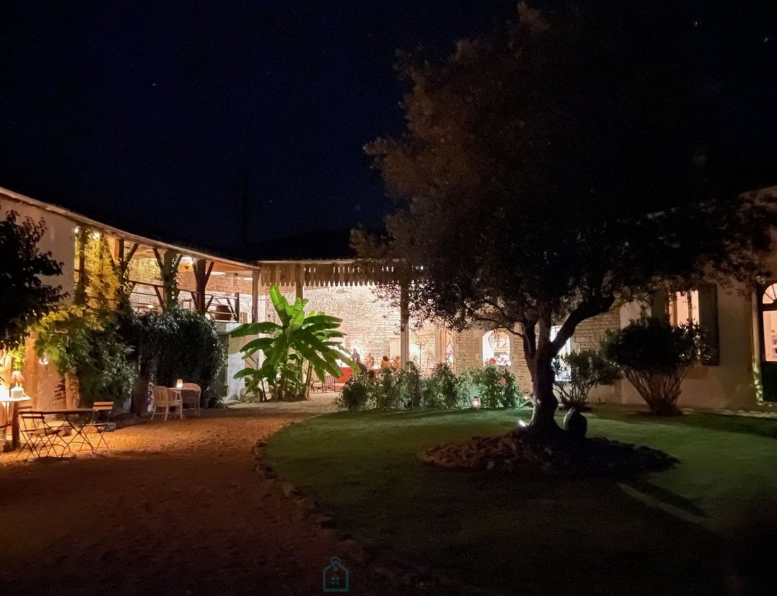 Estate in Cognac, Nouvelle-Aquitaine, France 2 - 18647709