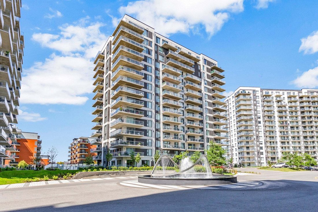 Condo in Laval, Quebec, Canada 1 - 18643439