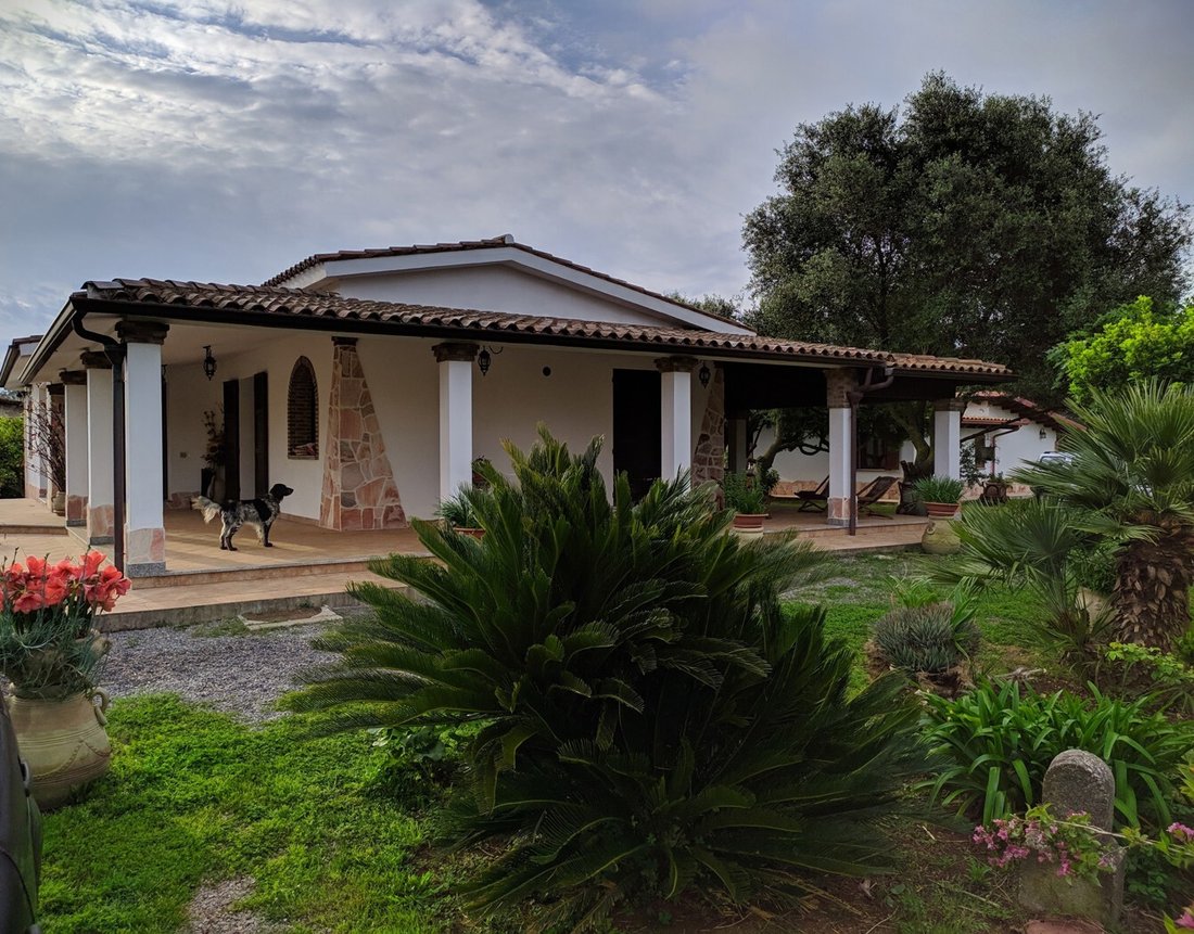 Villa in Iglesias, Sardinia, Italy 1 - 18646203
