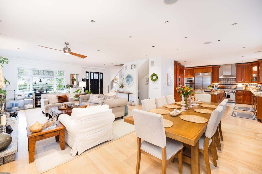 House in North Vancouver, British Columbia, Canada 4 - 18643004