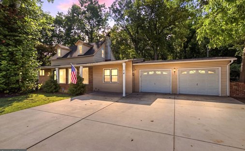House in Medford Lakes, New Jersey, United States 1