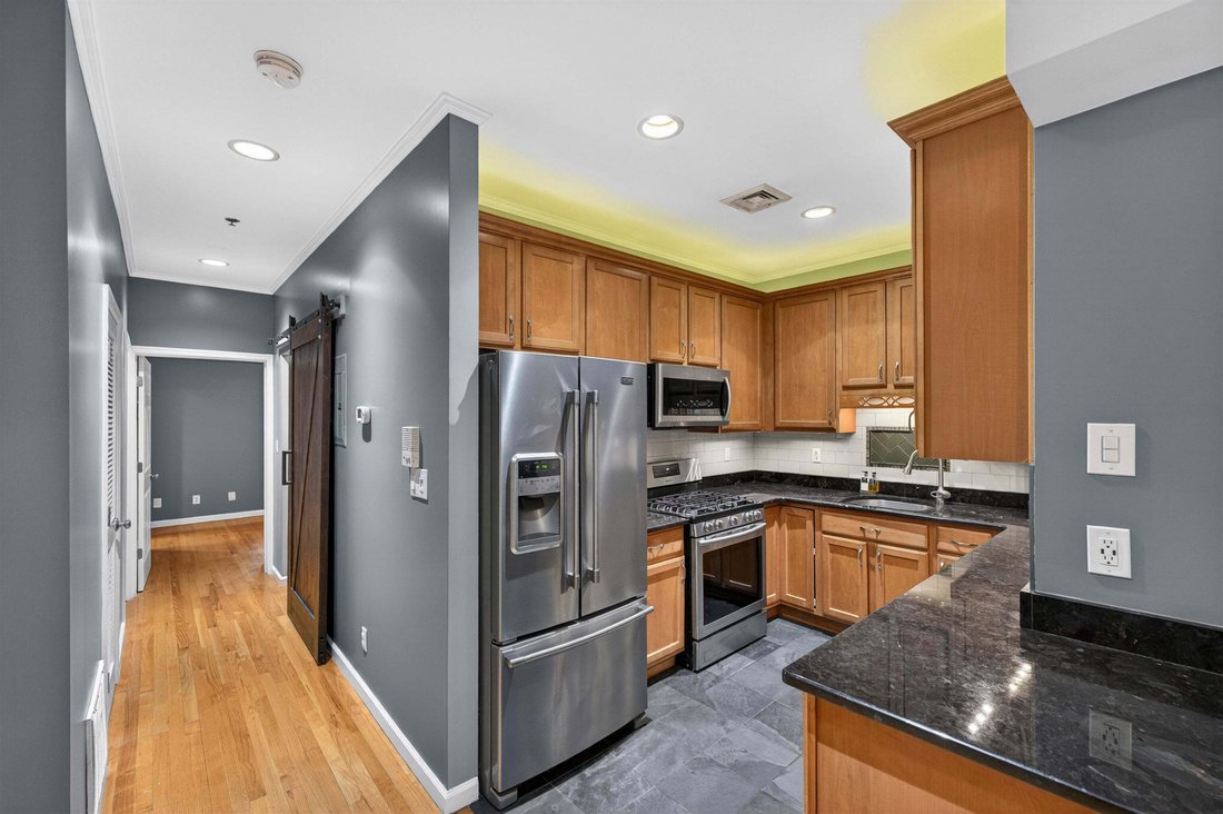 Condo in Hoboken, New Jersey, United States 5 - 18643450