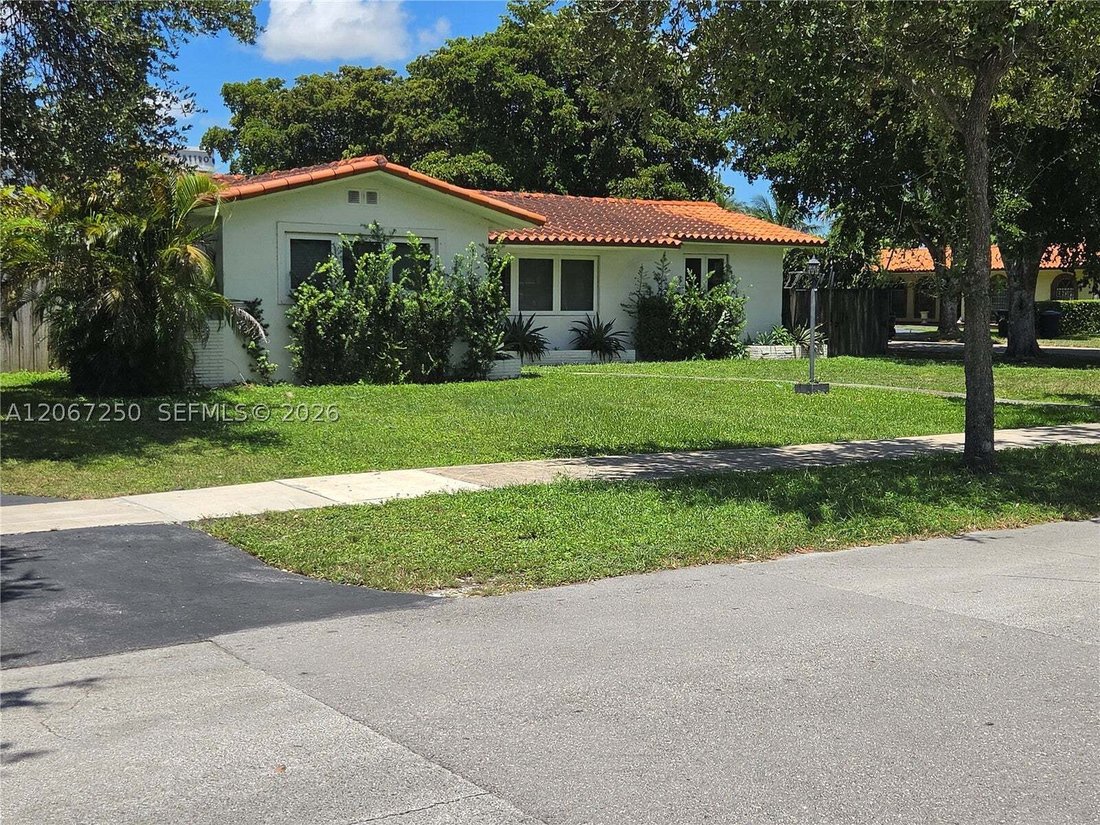 House in Miami Springs, Florida, United States 2 - 18646143