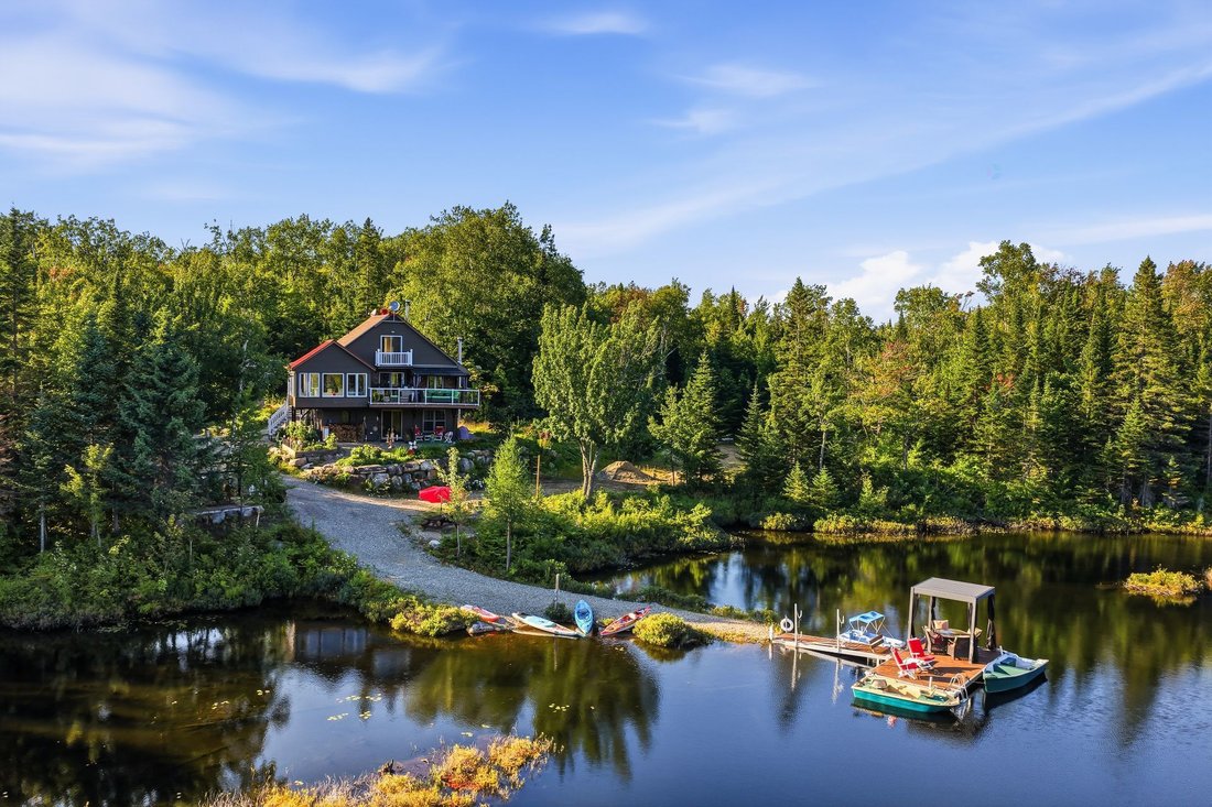 House in Saint Come, Quebec, Canada 1 - 18643887