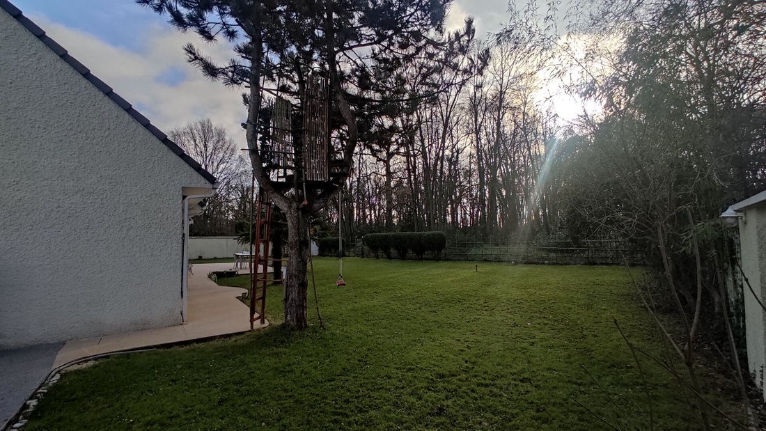 Villa in Varennes-Jarcy, Ile-de-France, France 1 - 18644692