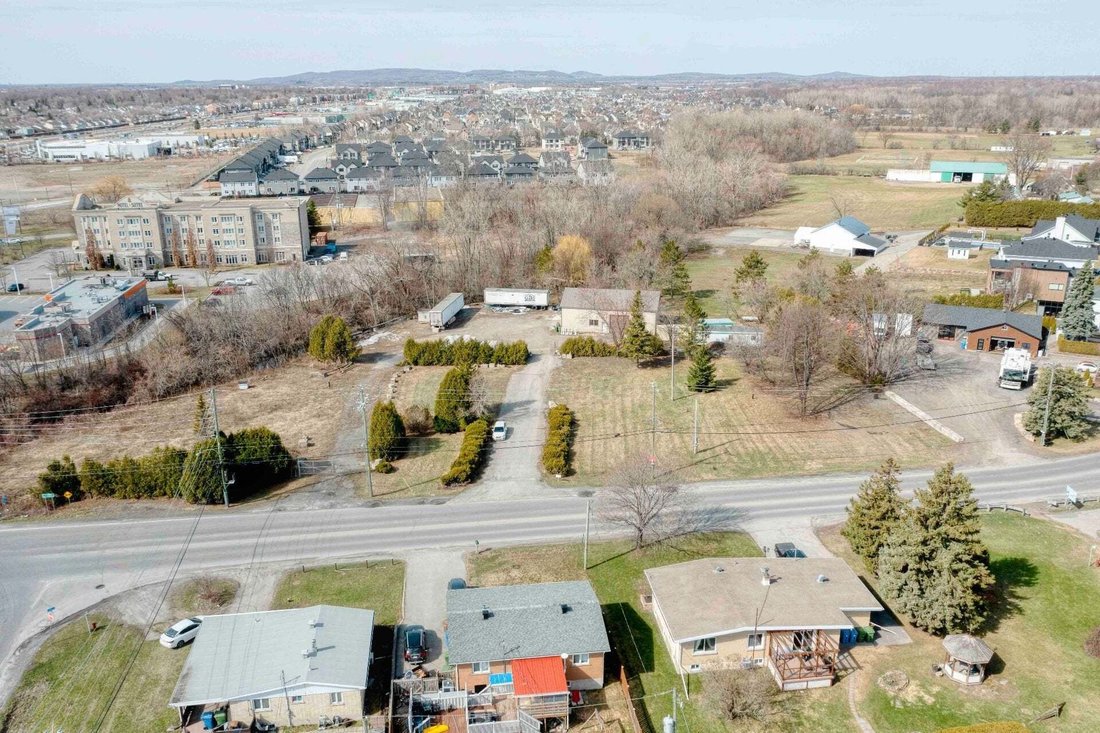 Land in Saint-Eustache, Quebec, Canada 3 - 18643675