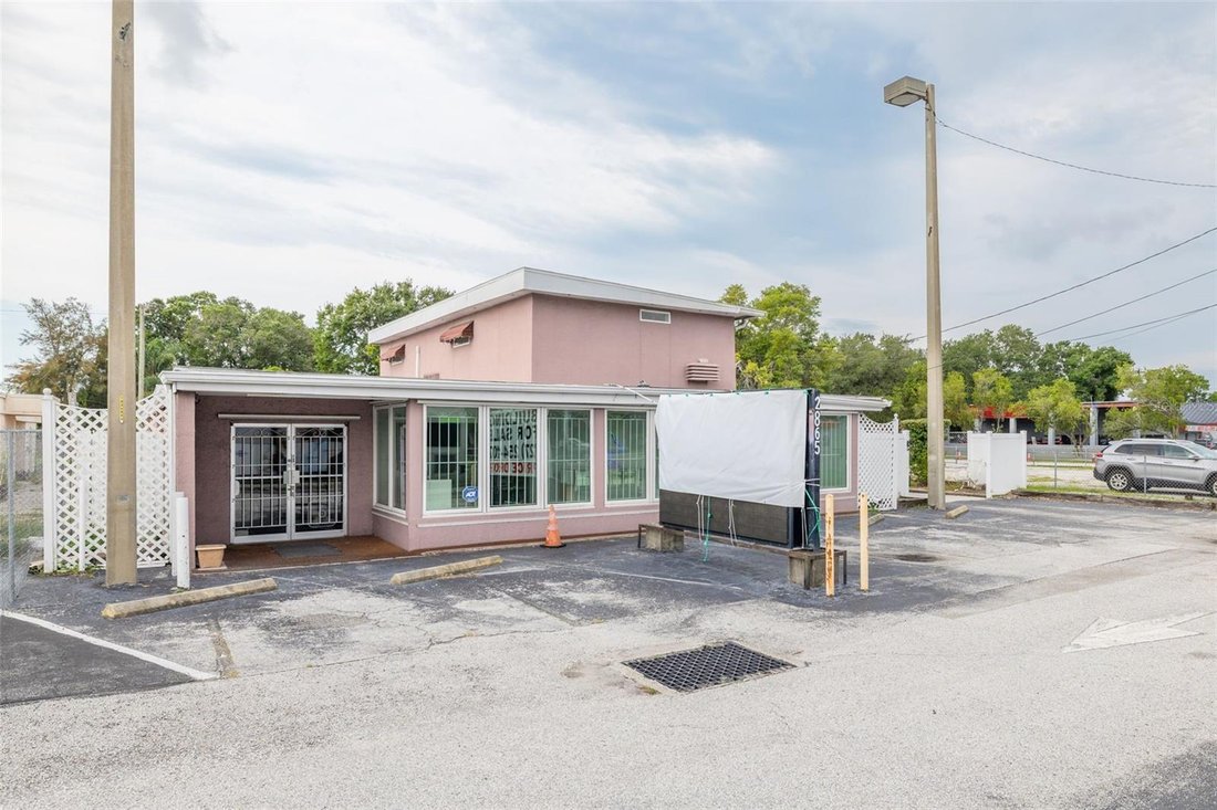 Largo, Florida, United States 1 - 18642880