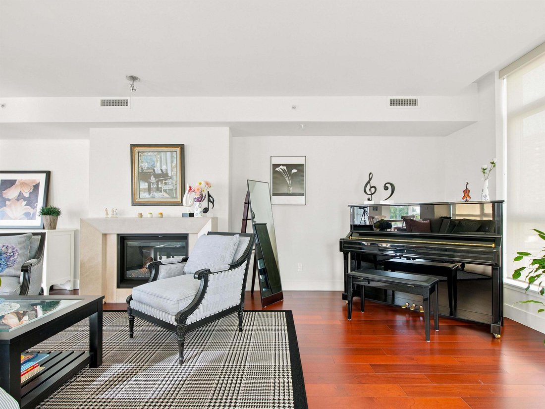 Condo in University Endowment Lands, British Columbia, Canada 5 - 18644057