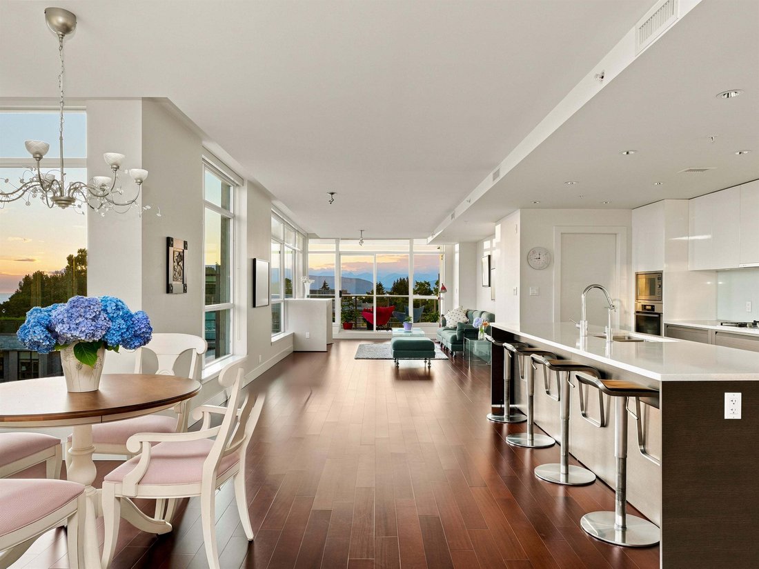 Condo in University Endowment Lands, British Columbia, Canada 1 - 18644057