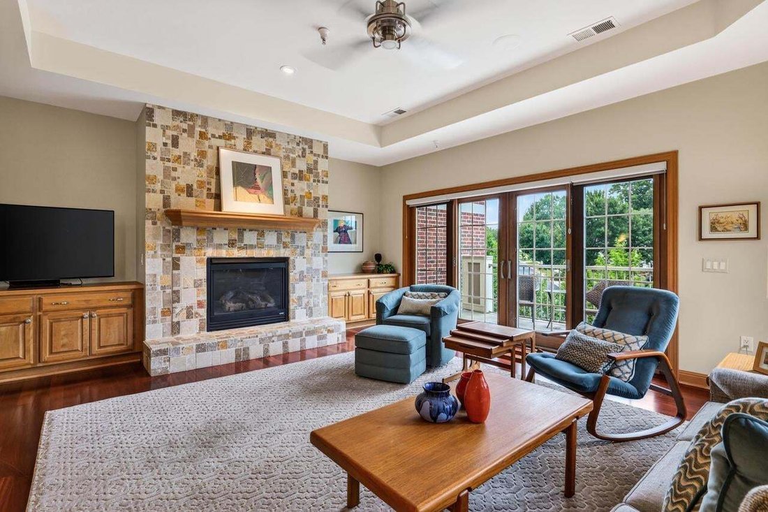 Condo in Verona, Wisconsin, United States 5 - 18645628
