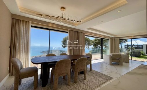 Villa in Dorf-Cros de Caste-Coupiere-Mont Gros, Roquebrune-Cap-Martin, Frankreich 1