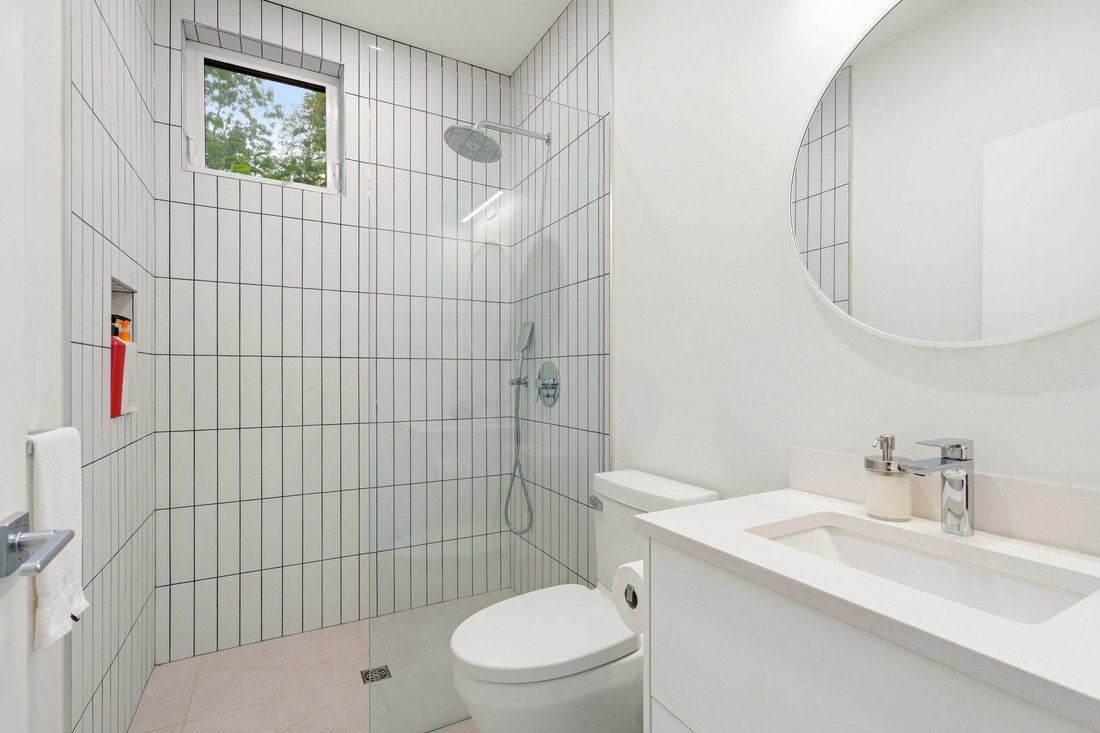 Condo in Vancouver, British Columbia, Canada 5 - 18647362