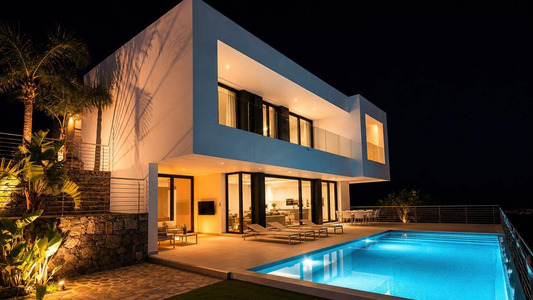 Villa in Altea, Valencian Community, Spain 1 - 18644145